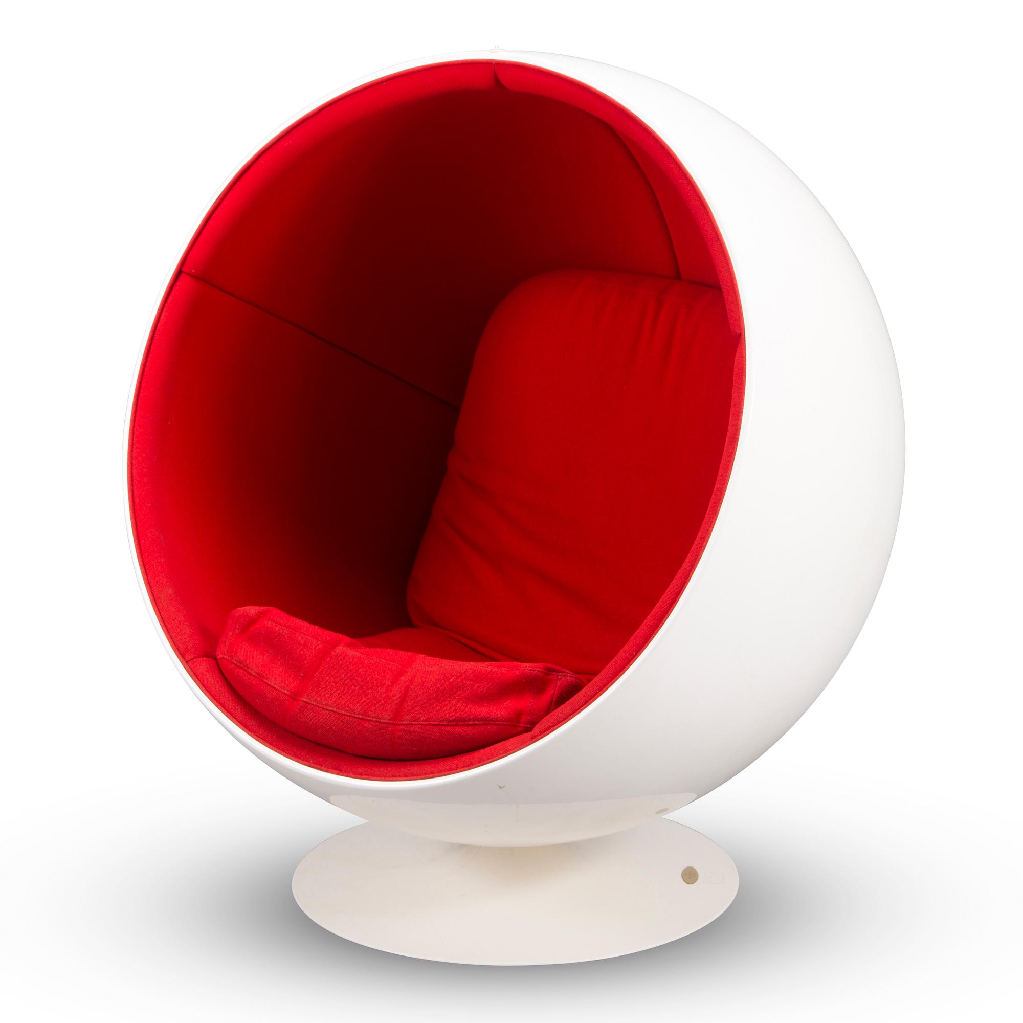 Eero Aarnio, A 'Ball Chair', special edition numbered 19/20 for Asko.