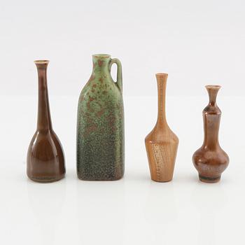 Miniatyrer 11 st bla Gunnar Nylund, Carl Harry Stålhane och John  Andersson keramik och trä.