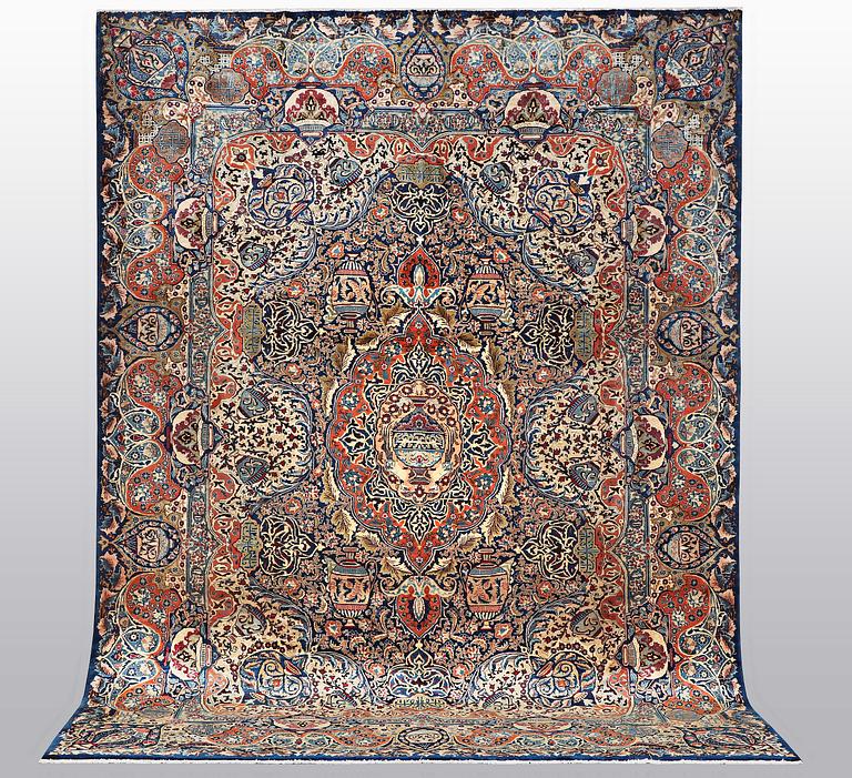 Matta, Kashmar, ca 393 x 302 cm.