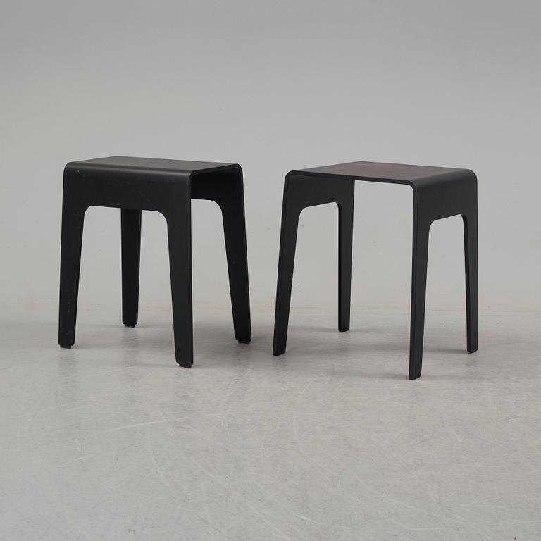 PETER BRANDT, bord/pallar 4 + 2, "Bimbo", för Blå station, Åhus, 2010-2011.