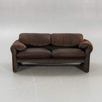 Vico Magistretti, sofa "Maralunga" for Cassina later part of the 20th century.