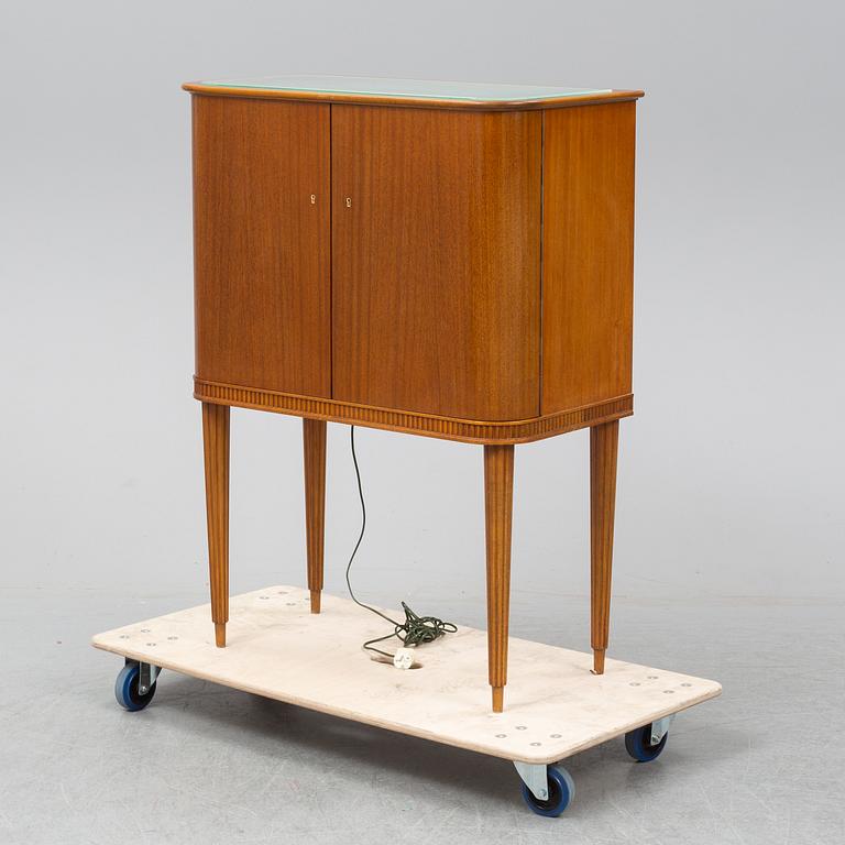 A mahogany Swedish Modern drinks cabinet, AB Förenades Möbler, Linköping, 1940-tal.