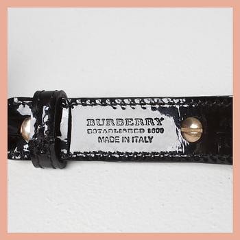 SKÄRP, Burberry.