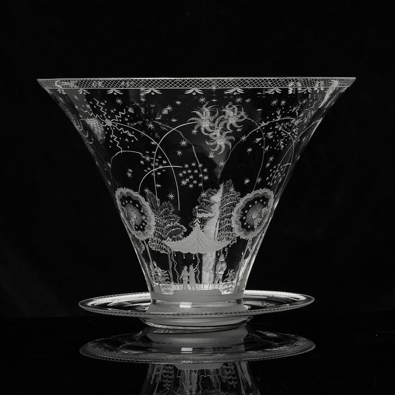 Edward Hald, a Swedish Grace "Fyrverkeri" (Fireworks) engraved glass bowl with a plate, Orrefors, Sweden, 1925, model 248.