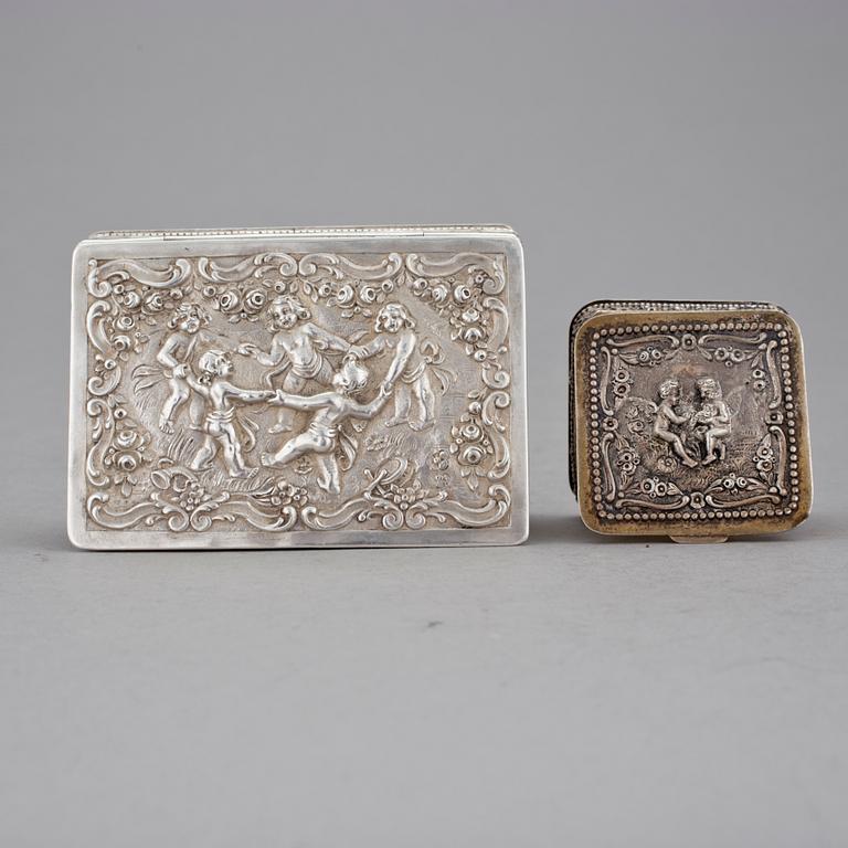 DOSOR, 2 st, silver, Tyskland, 1900-talets första hälft. Vikt 161,5 g.