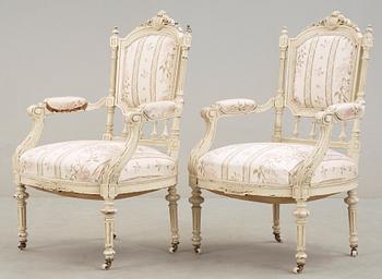 KARMSTOLAR, ett par, nyrenässans, 1800-talets slut.