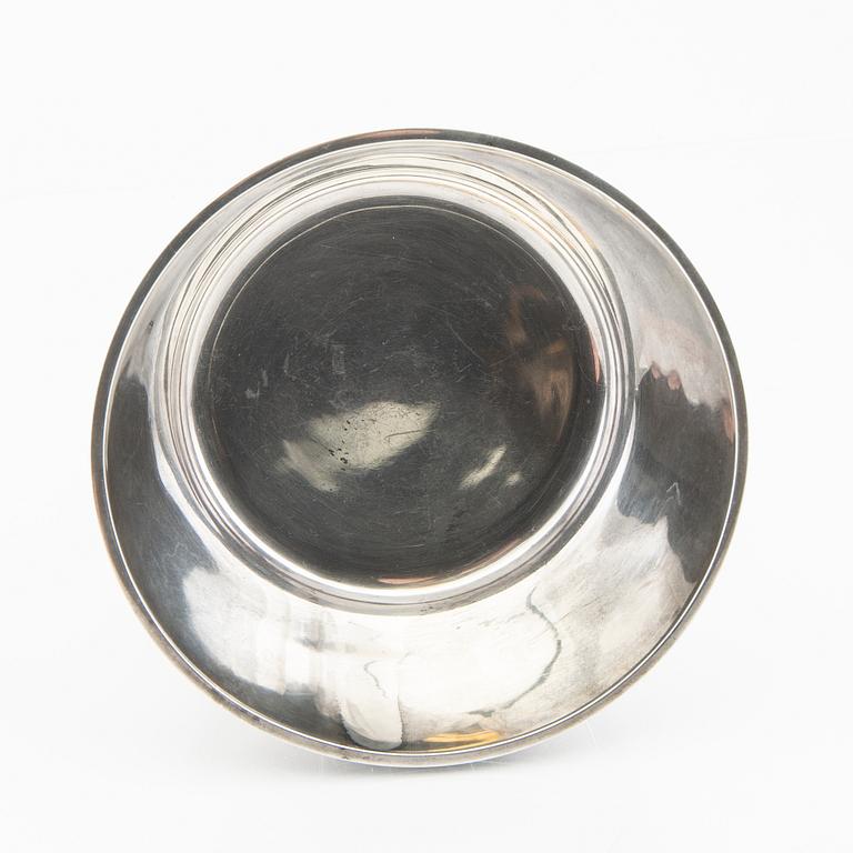 A Swedish 20th century silver bowl mark of Eric Råström, Stockholm 1973 weight 344 grams.