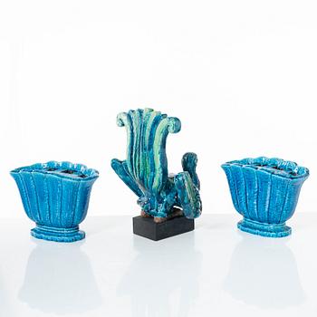 Gunnar Nylund, Paradisfågel samt ett par vaser, Rörstrand.