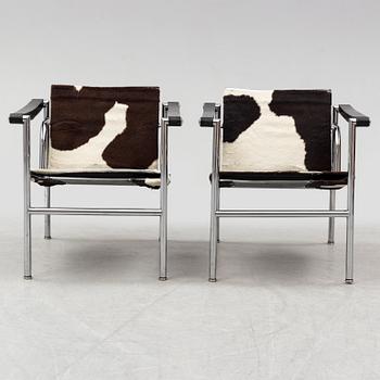 A pair of 'LC 1' easy chairs by Le Corbusier, second half of the 20th Century.