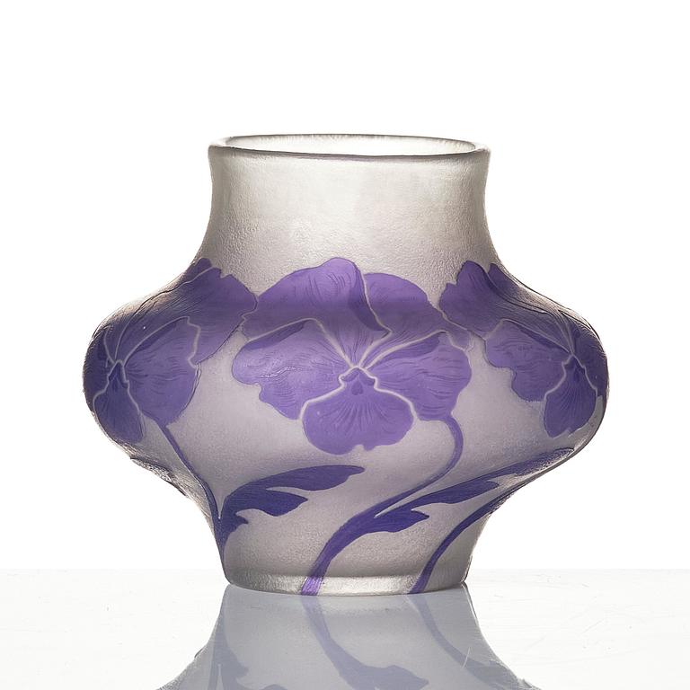 Karl Lindeberg, an Art Nouveau cameo glass vase, Kosta, Sweden, model 167.