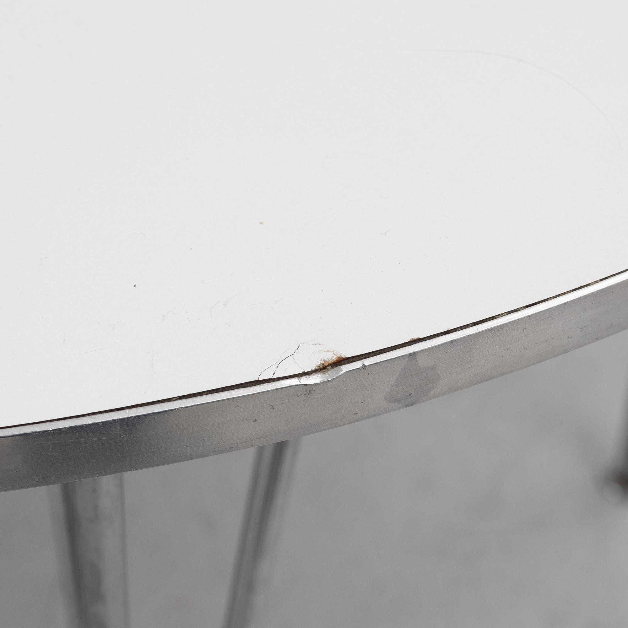 Bruno Mathsson & Piet Hein, matbord, "Superellips", Fritz Hansen, 1983.