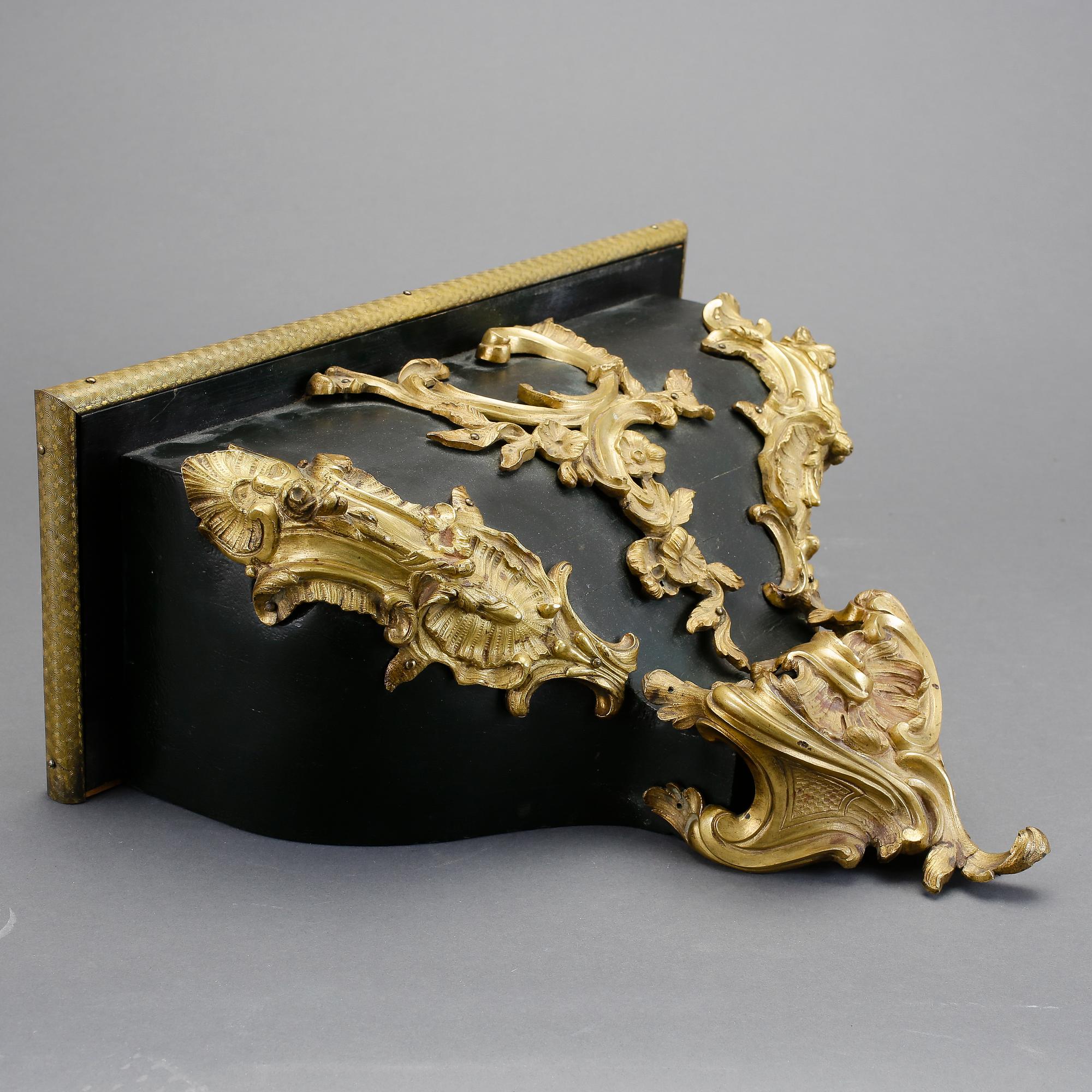 KONSOLUR MED KONSOL, Louis XVI-stil, 1800-talets slut.