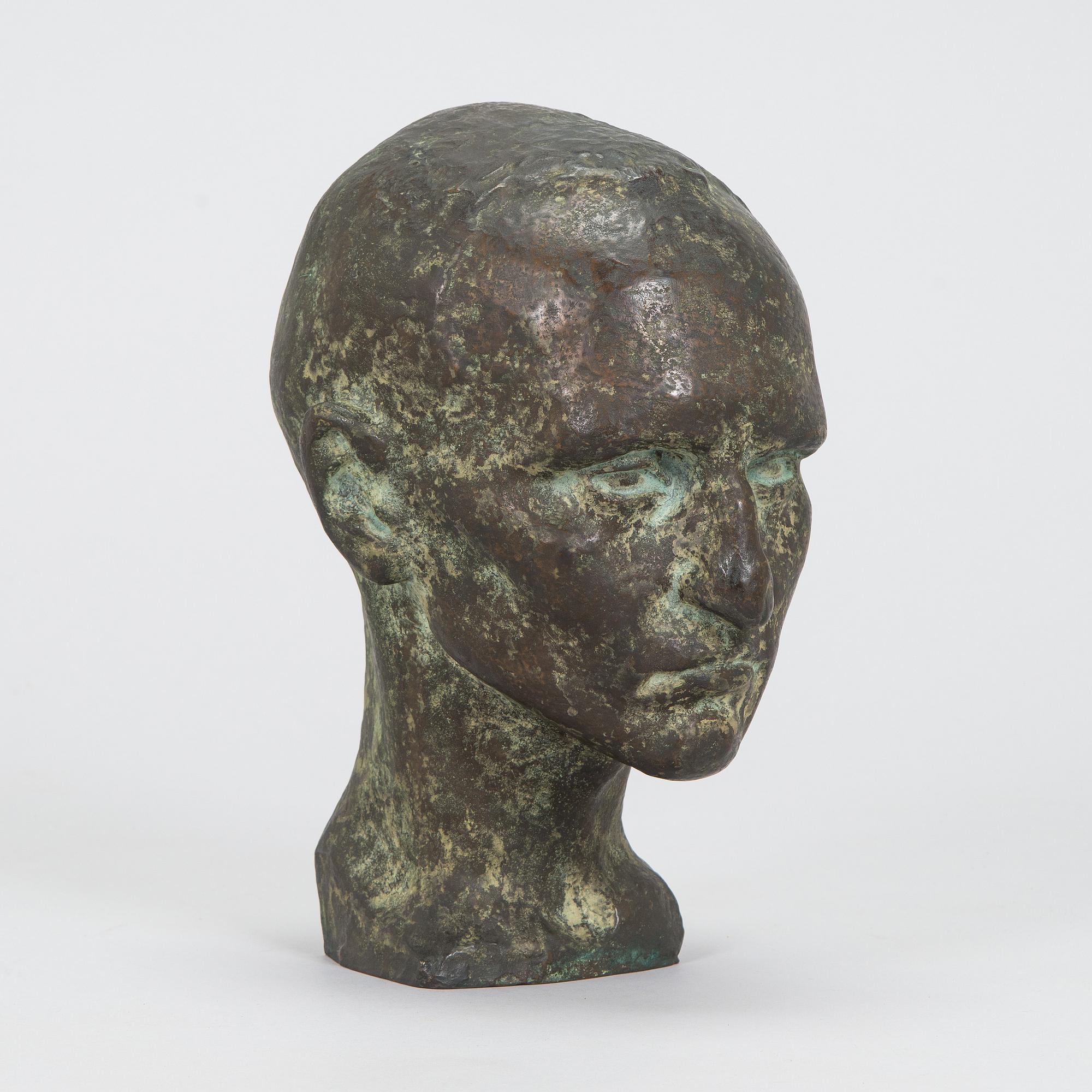 Wäinö Aaltonen, Bronze head of Aaro Hellaakoski.
