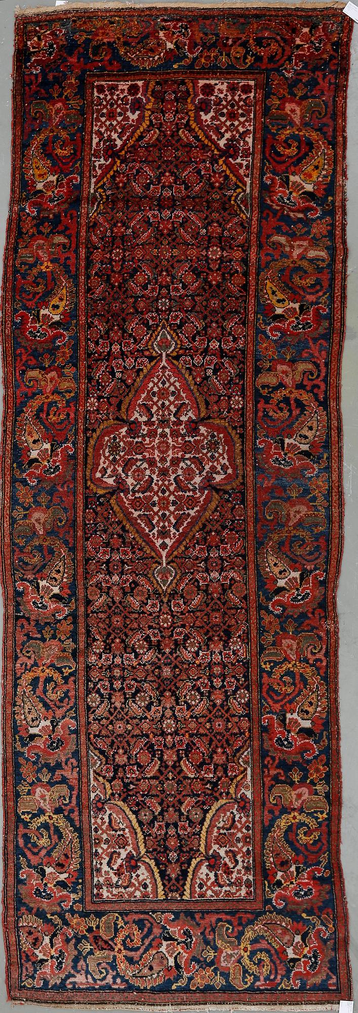 MATTA, antik Maladir. Ca 360x117 cm.