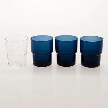 SAARA HOPEA, A 31 pieces set of glassware. Nuutajärvi.