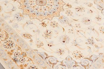 A rug Nain, Part Silk, S.K 9LAA, ca 245 x 160 cm.