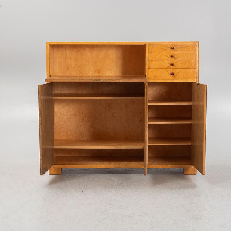 Axel Larsson, cabinet, "1000 series", Svenska Möbelfabrikerna Bodafors, 1930s.