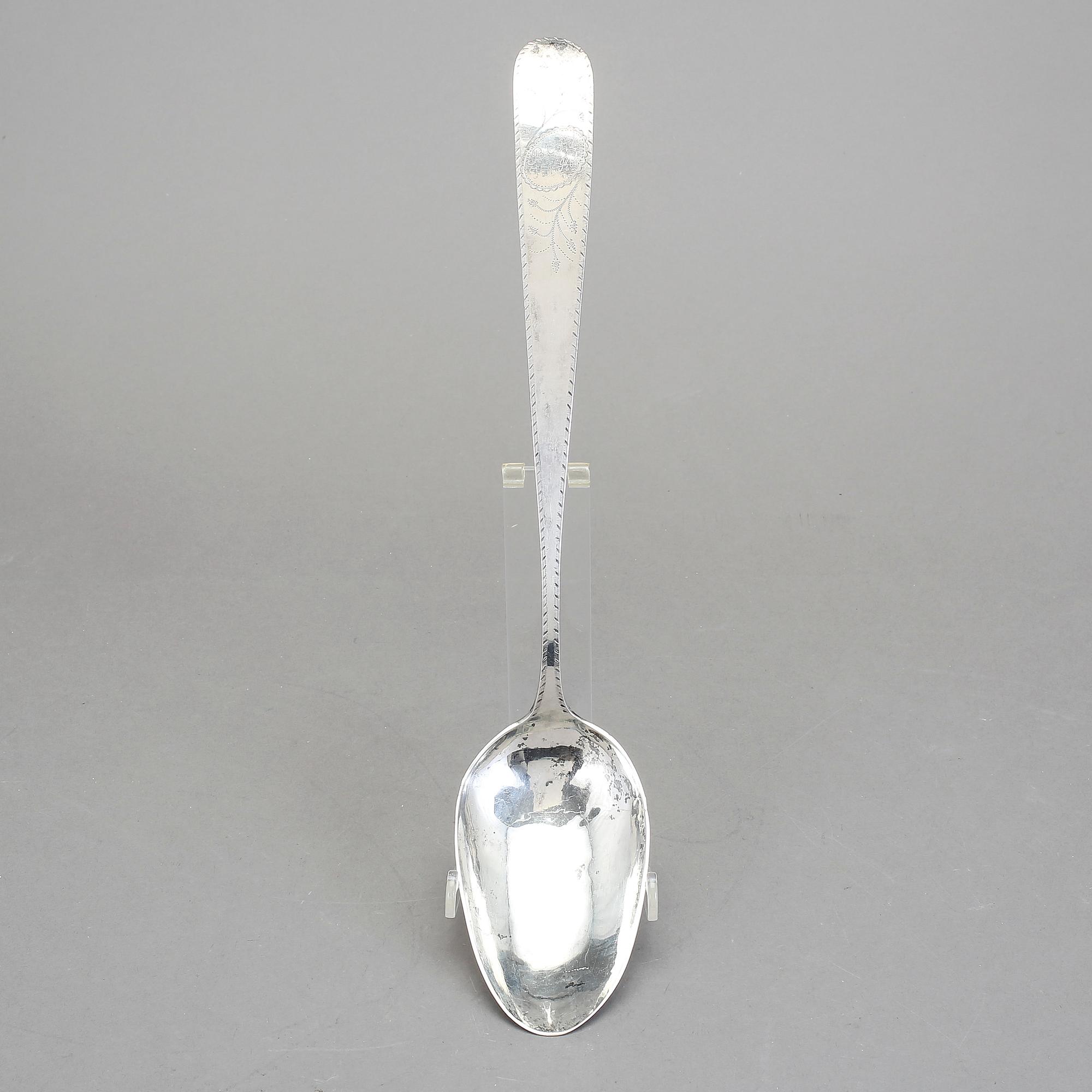 RAGUSKED, silver, Norge, 1800-tal, otydlig mästarstämpel. Vikt ca 165 gram.