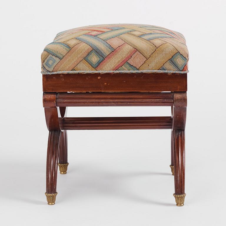 Taburett, Frankrike, sent 1800-tal, Empirestil.