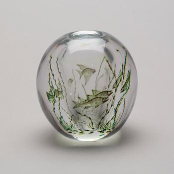 VAS, glas, Fiskgraal, Edward Hald, Orrefors, 1951. Numrerad och signerad.