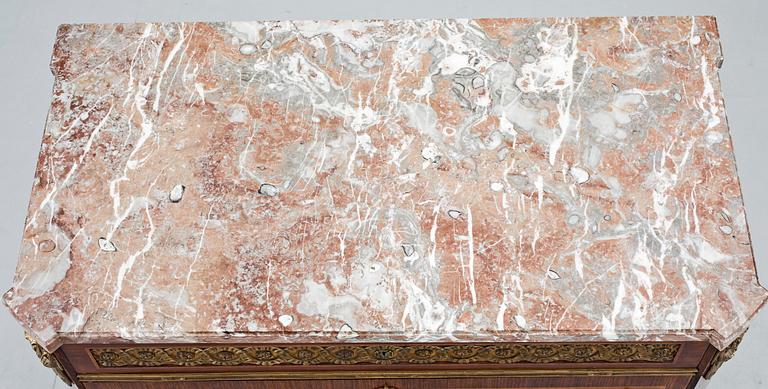 BYRÅ, gustaviansk stil, 1900-tal.