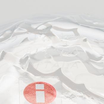 Oiva Toikka, A set of three glass birds, signed O. Toikka Iittala, Finland.