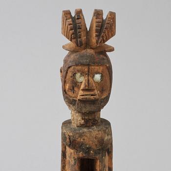 FIGURIN, trä, Afrka, 1900-tal.