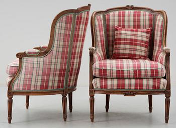 BERGÈRER, ett par, gustaviansk stil, omkring 1900.