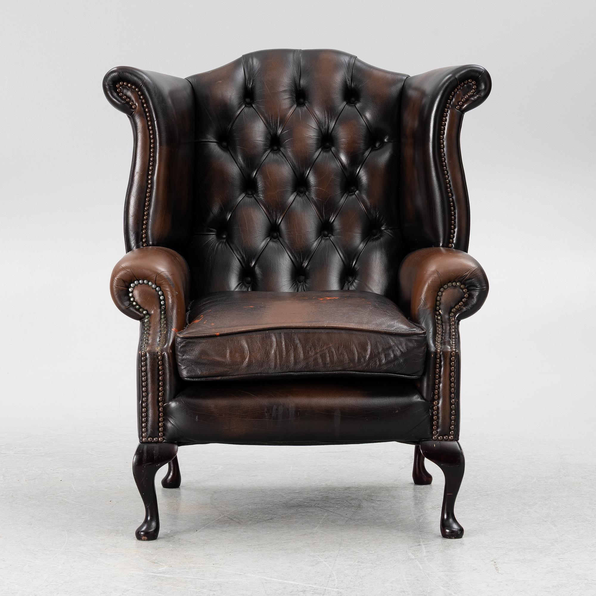 Fåtölj, engelsk stil, 1900-talet andra häkft.