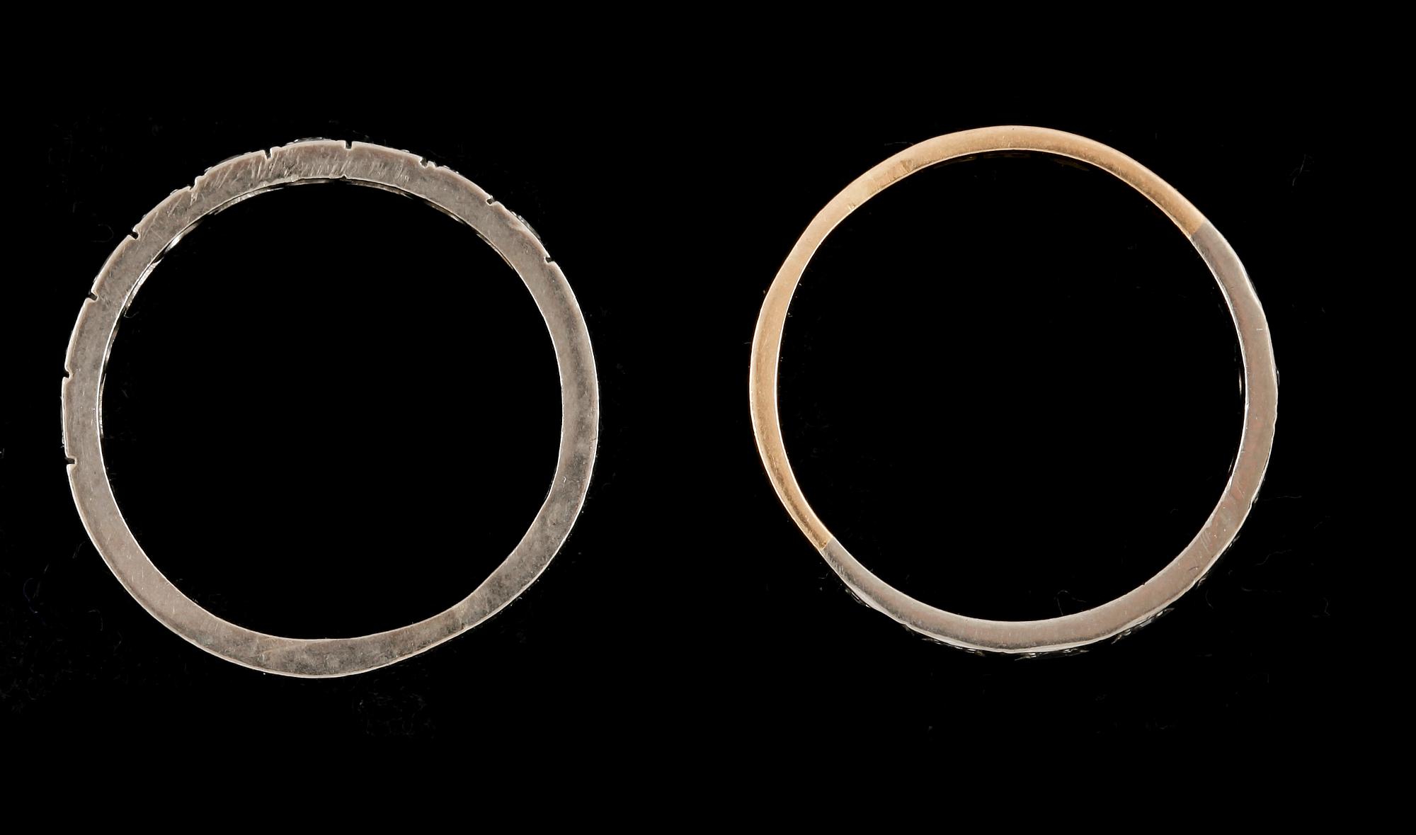 RINGAR, 2st, 18k guld och vitguld, alliansringar med små diamanter. Vikt 5,1g.