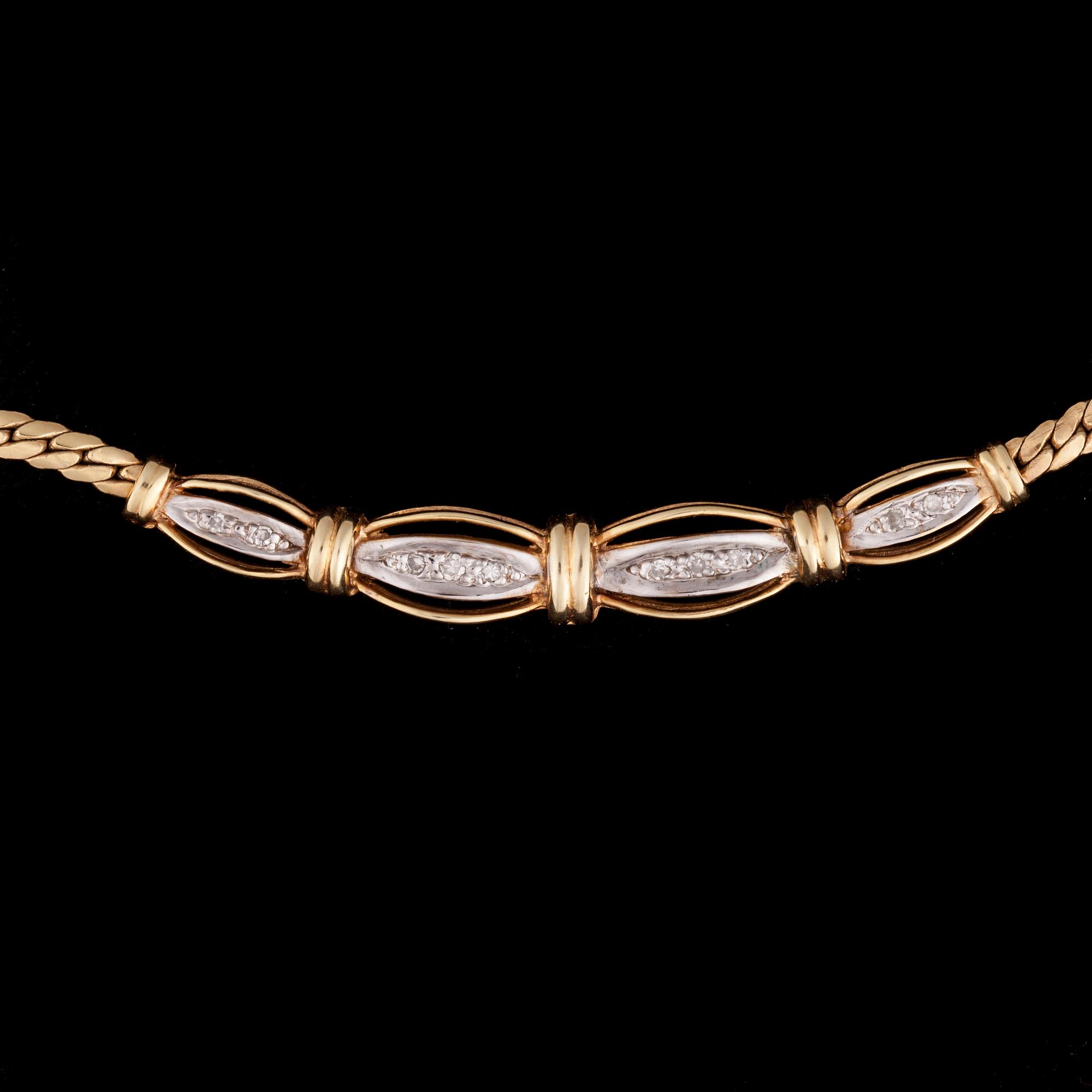 SMYCKESSET, 14K guld, diamanter. Vikt ca 17,2 g.