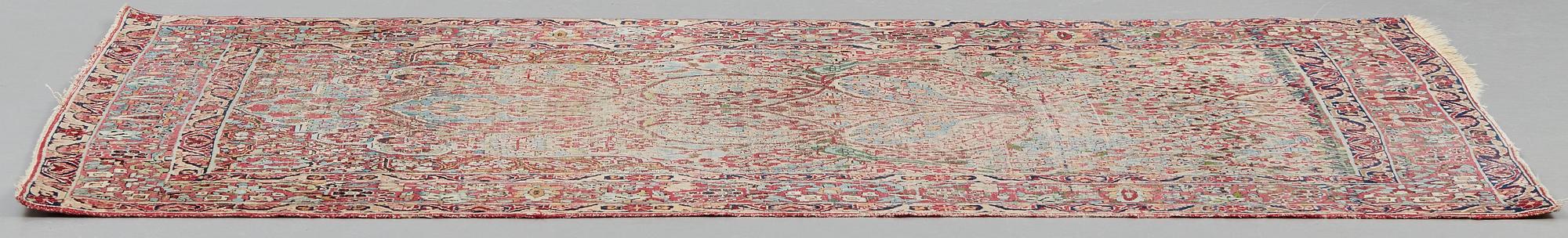 MATTO, a semi-antique Kerman Laver, ca 203 x 130,5 cm.