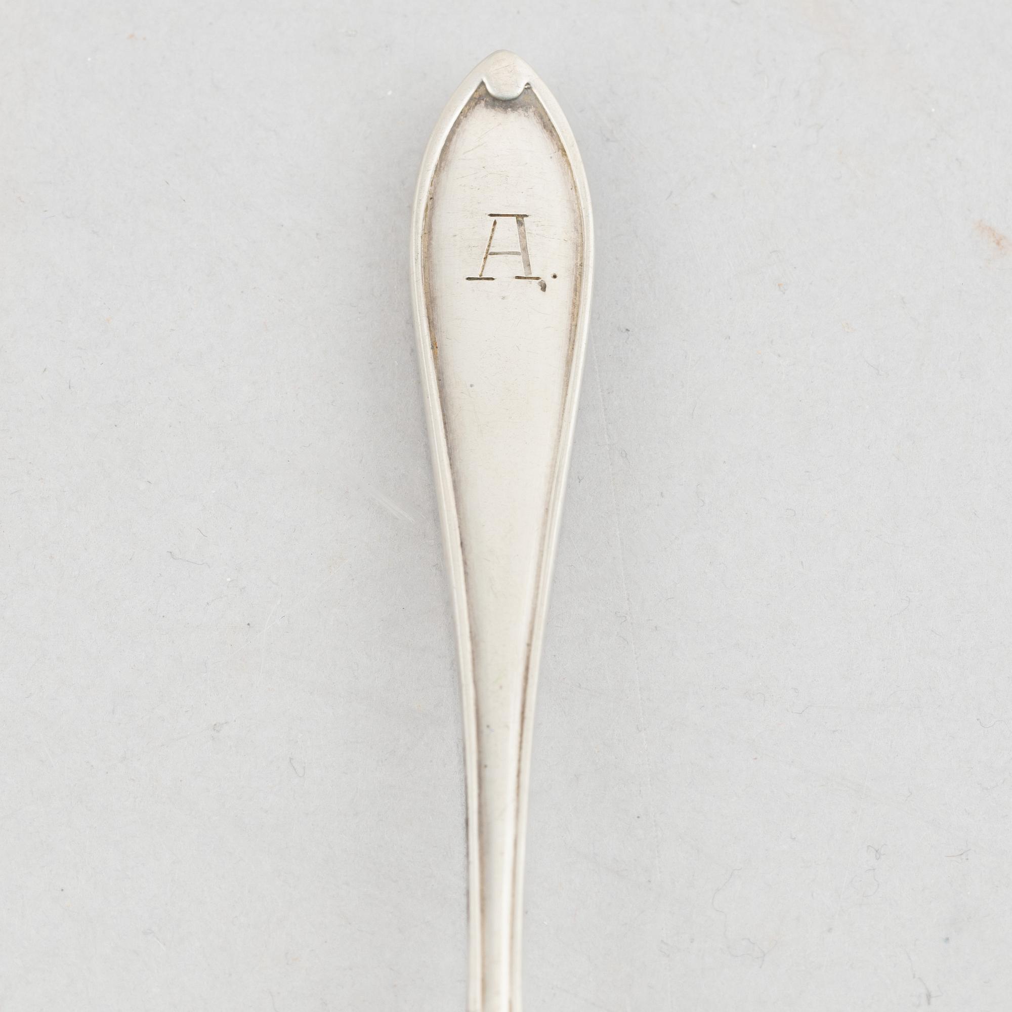 Silver coffee spoons (28 pieces).