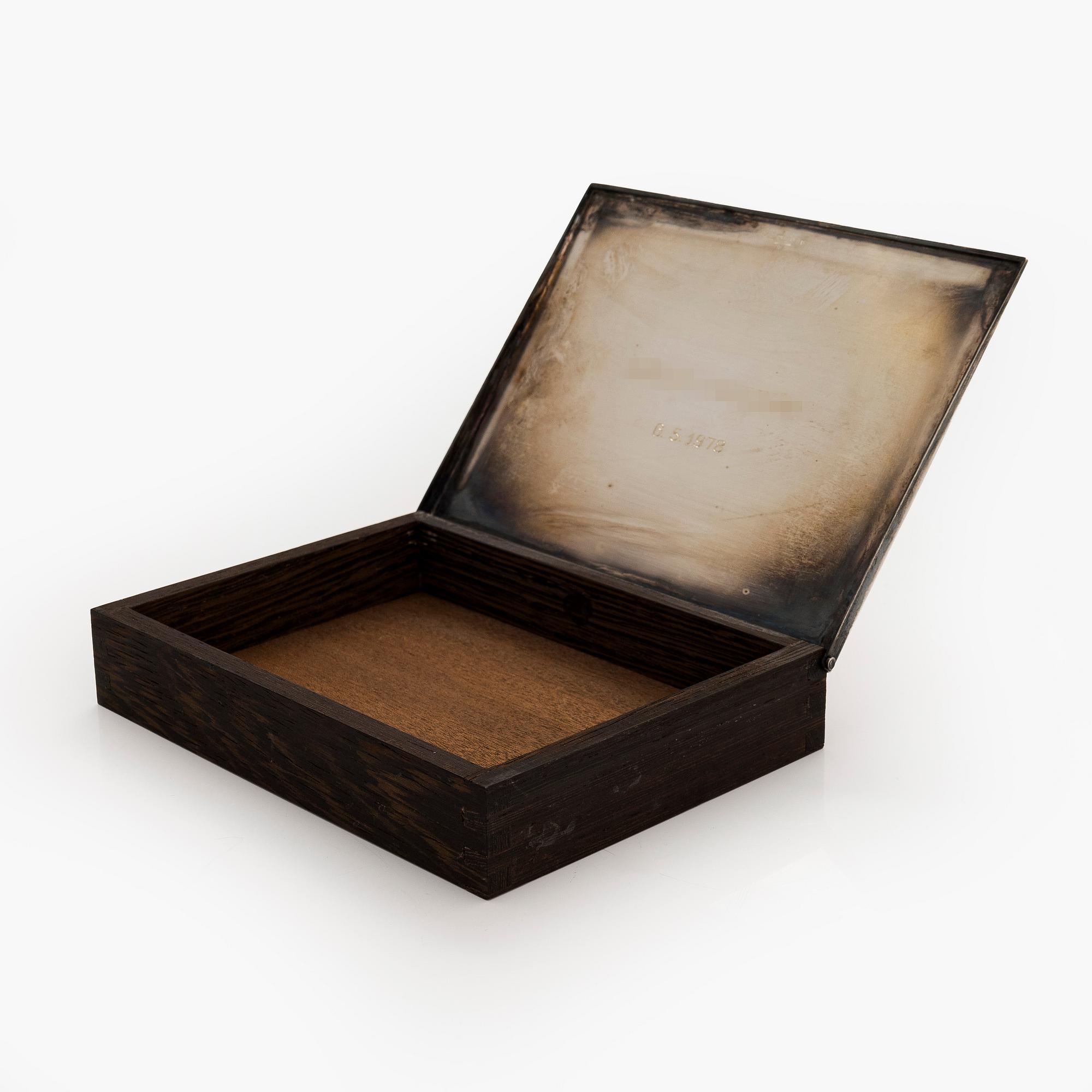 Tapio Wirkkala, A silver lidded box, Kultakeskus, Hämeenlinna 1976.