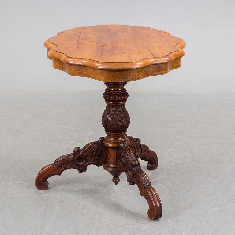 A SOFA TABLE, second half of the 19th century.