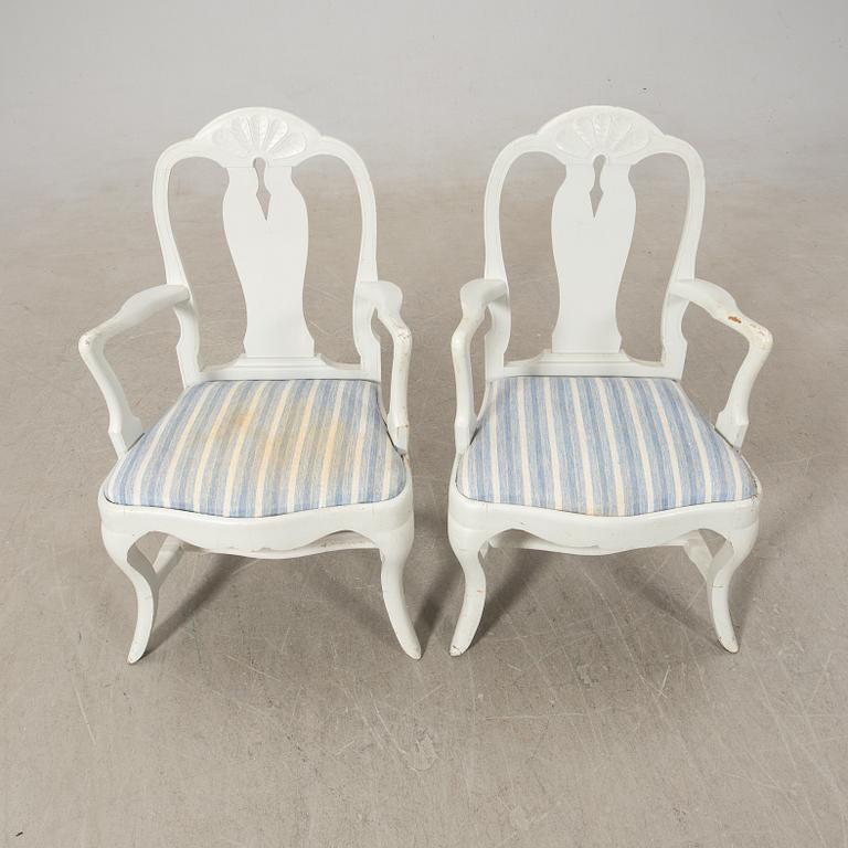 Karmstolar ett par Rokoko-stil 1900taöets första del.