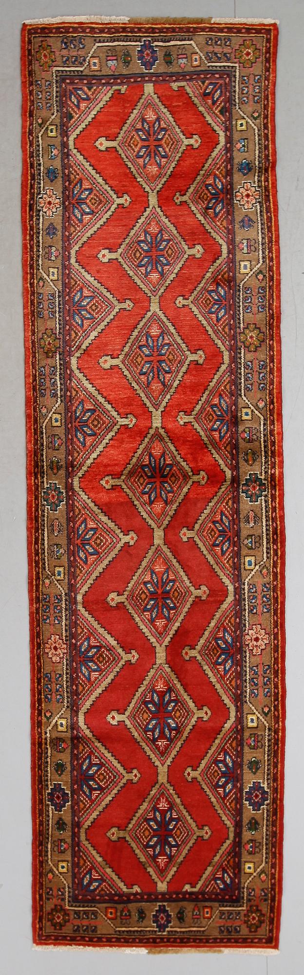 MATTA, Zageh, ca 305 x 85 cm.