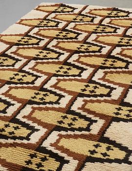 Marianne Bergström, CARPET. Knotted pile. 288 x 182 cm. Sweden-Finland, around 1970.