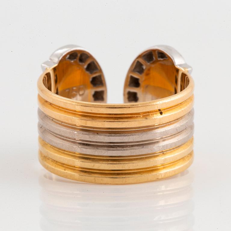 Cartier ring "Double C" 18K trefärgat guld med runda briljantslipade diamanter.