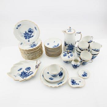 Servis 31 dlr "Blå blomst" Royal Copenhagen 1900-talets andra hälft porslin.