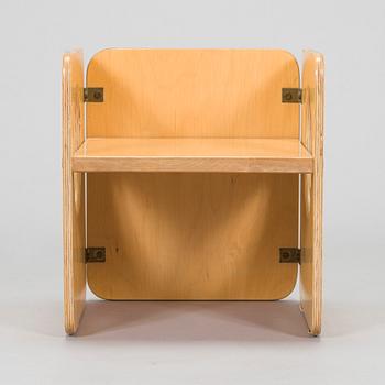 Kristian Gullichsen, children's chair, "Vanikka" for Artek, late 20th century.