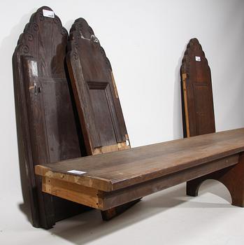 BÄNK MED GAVLAR, jugend, formgivna av Carl Westman, 1910-tal.