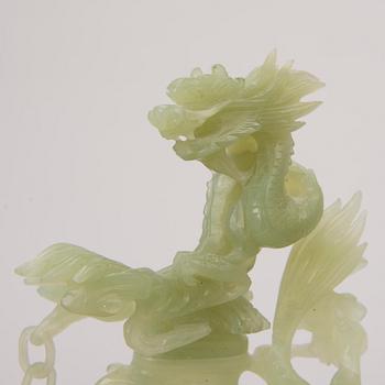 A Chinese bowenite sculpture.