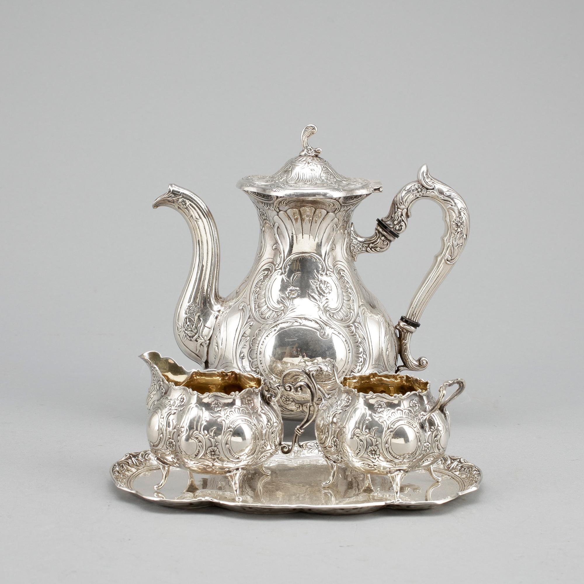 KAFFESERVIS, 4 delar, silver, rokokostil, Gewe Silvervarufabriken, Malmö 1960. Total vikt ca 1335 gram.
