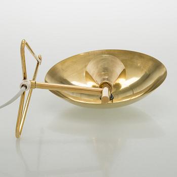 Seinävalaisin / pöytävalaisin, malli EV 57, Itsu 1900-luvun puoliväli.