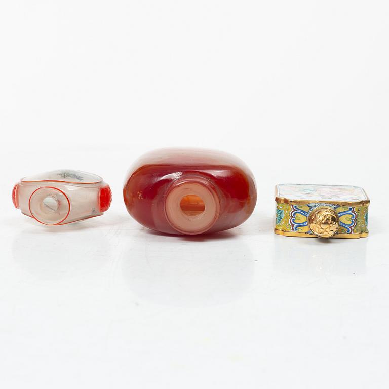 Snusflaskor, 6 st, porslin och glas, Kina, 1900-tal.