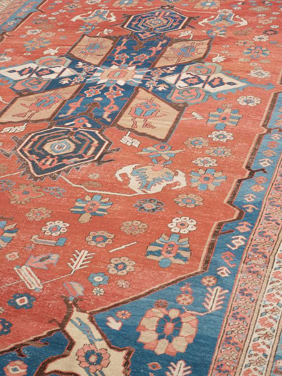 ANTIQUE HERIZ. 558 x 355 cm.