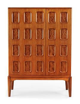 488. A Carl Cederholm mahogany cabinet, Stil & Form, Stockholm 1940's-50's.