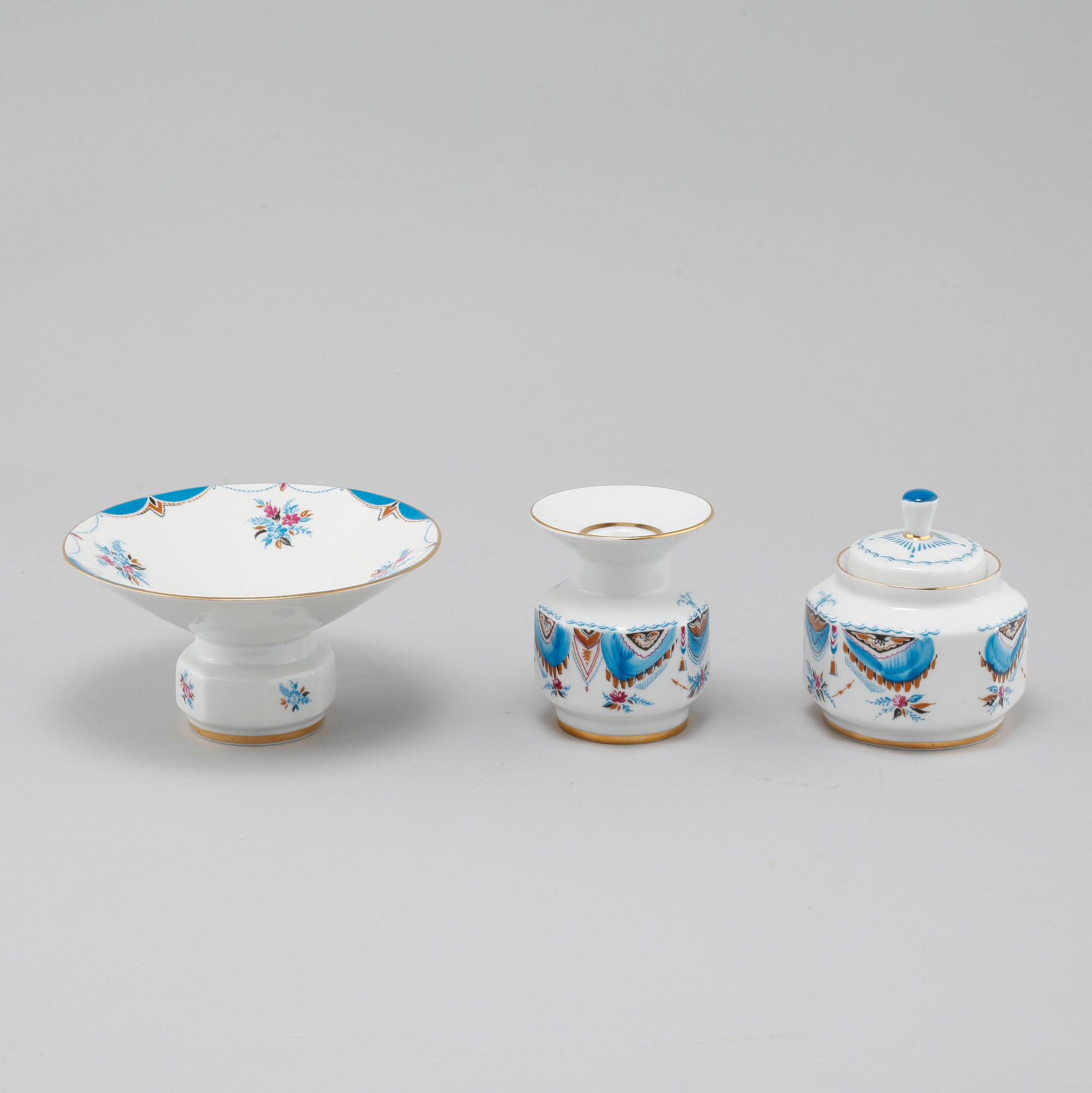 17 pcs tableware by Lomonosov, second half of the 20th century.