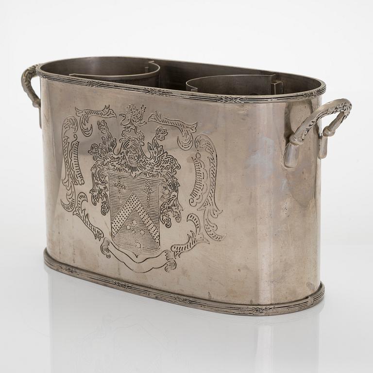 Champagne cooler, for two bottles.